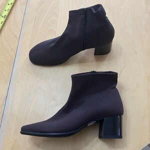 Onex Dark Brown Stretch Ankle Booties with Block Heel Size 7 or 37 NEW